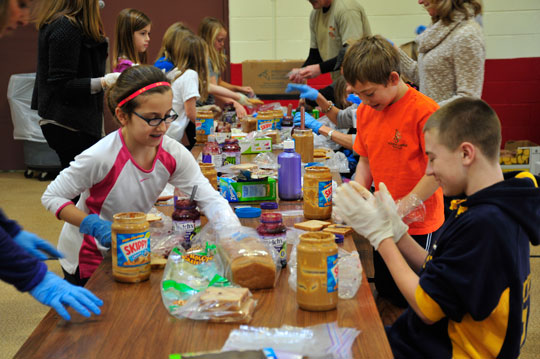 Read more about the article A day of service for U-CF schools