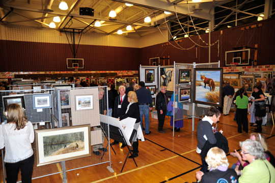 You are currently viewing Art Sale and Show draws large crowd