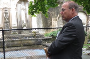 Richard Southwick of Beyer Blinder Belle Architects & Planners explains the process of restoring the deteriorating limestone in the Main Fountain Garden, which is currently blocked to visitors by a chain-link fence that will eventually disappear.