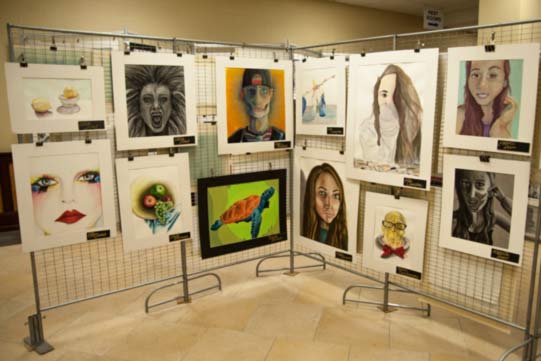 You are currently viewing Art gala draws fans for UHS PTO
