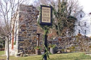 Read more about the article Living History: Historic tavern celebrates season of light