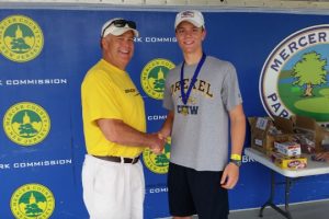 Read more about the article UHS grad propels rowing prowess to next level