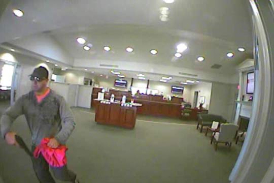 Read more about the article Police hunt for armed bank robber