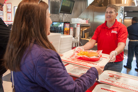 Read more about the article Freddy’s ready to serve