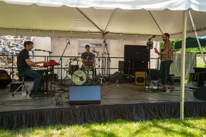 Read more about the article Music jamboree held for the community