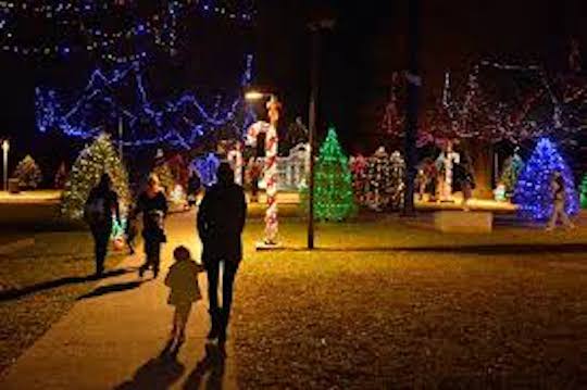 You are currently viewing DelCo’s Festival of Lights opens Dec. 4