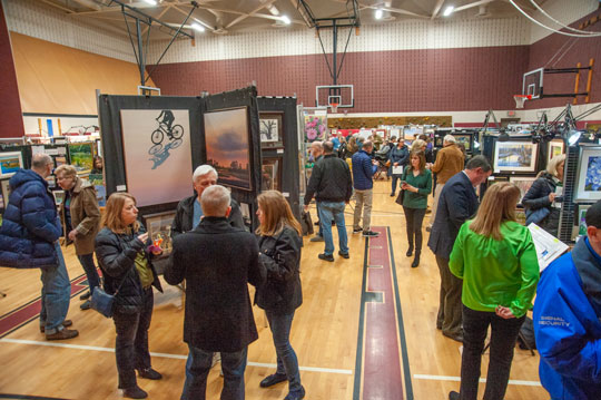 You are currently viewing CFES art show draws crowd