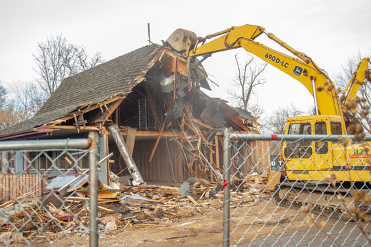 Read more about the article End of an era for Hank’s Place